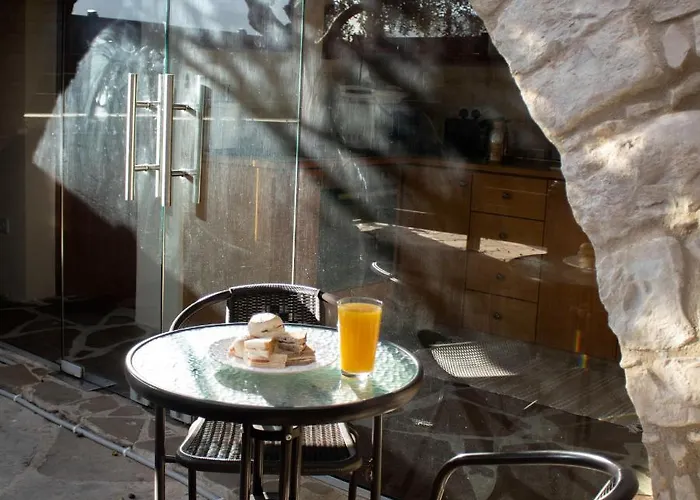 The Stonehouse With Private Bath Spas * Лимасол