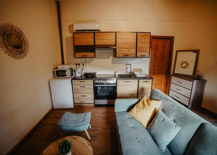 The Stonehouse With Private Bath Spas Лимасол