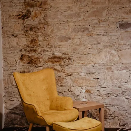 The Stonehouse With Private Bath Spas Villa