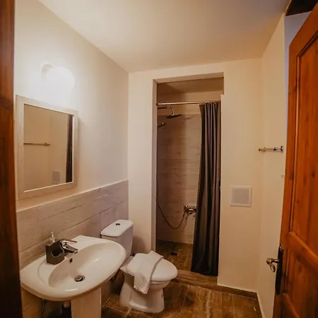 The Stonehouse With Private Bath Spas Limasol