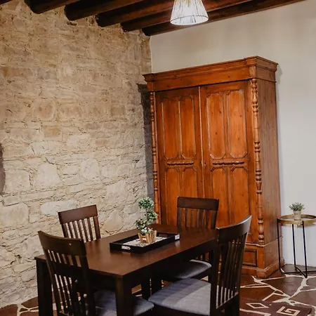 The Stonehouse With Private Bath Spas * Limasol
