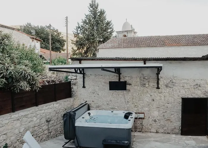 The Stonehouse With Private Bath Spas * Limassol