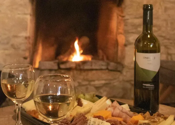 The Stonehouse With Private Bath Spas *